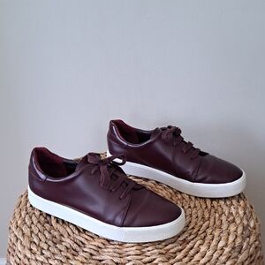 Vince Womens Burgundy Leather‎ Athleisure/Fashion/Casual Sneakers White Soles 8